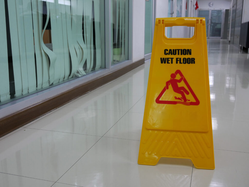Common Defense Strategies Employed by Defendants in Florida Slip and Fall Cases
