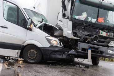 Debunking common myths about Naples, Florida truck accident cases