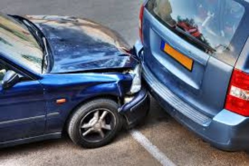 Exploring the Benefits of Hiring a Personal Injury Lawyer for Your Car Accident Case in Florida