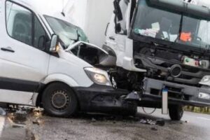 Understanding Naples FL truck accident laws and regulations